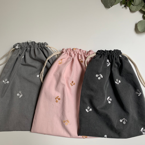 ◇4サイズ◇ さくらんぼ刺繍の巾着袋 ピンク 体操服袋・お着替え袋