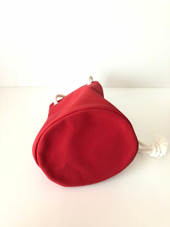 赤帆布バケツ型ロープバッグ 3枚目の画像