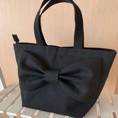 プレゼントにも最適♫ファスナーつきリボントートバッグ・黒帆布