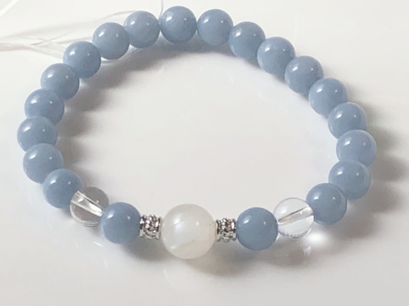 【再販】月の光の石「ムーンストーン」＆天使の石「エンジェライト」の天然石ブレスレット 2枚目の画像