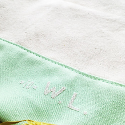 禮物概念提袋 / 100%純手工絹印 / 胚布拚色湖水綠 / 客製英文名字 / 生日快樂 第3張的照片