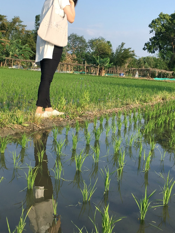 這一田‧那一山 圓弧水洗帆布包 / 100%純手工製作 / 絹印 / 雙面印製 / 內袋 第4張的照片