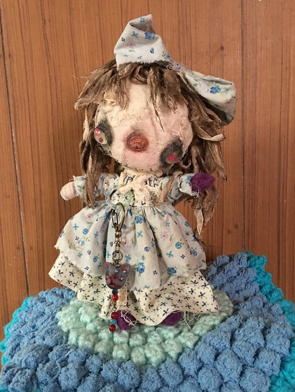 ヌイヌイちゃん ☆ 創作人形 ☆ ガーゼ ☆ 紅茶染め ☆ 樹脂粘土