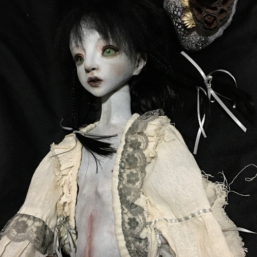 創作人形 洋人形 〈ブーツを履いている少女〉