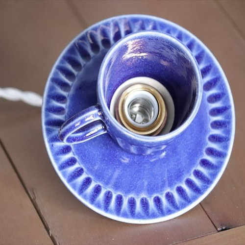 カップとソーサーの照明 ／ LED照明器具 ／ 飴（茶色）／ 引掛け