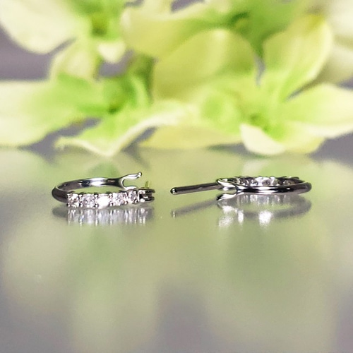 K10WG ダイヤモンド フープピアス K10WG ダイヤモンドフープピアス両耳分 ピアス（フープ） VIVIEN