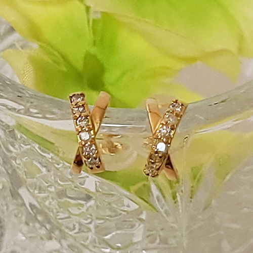 K18YG(刻印入)ダイヤモンドクロスモチーフピアス ピアス（スタッド・一  