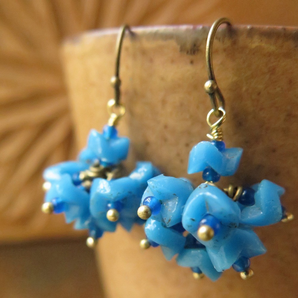 アンティーク　スネークビーズ　青　小房　ピアス＆イヤリング　百世 momotose（西）