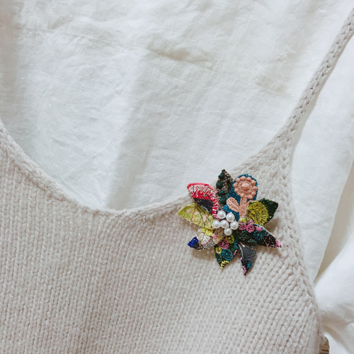 ミナペルホネン かけら カケラ ブローチ コサージュ おてんば 通販