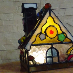 ステンドグラスのお菓子の家　テーブルライト人感センサー付き　new 8枚目の画像
