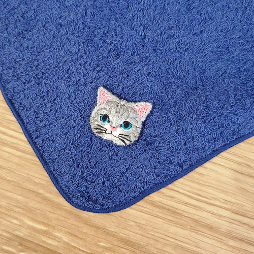 猫さん刺繍の泉州タオルハンカチ♬ ハンカチ・手ぬぐい Reona