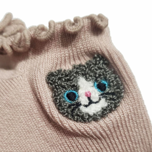 ふわふわパイル猫さん刺繍のシルク混ソックス『ソラSORA』 2枚目の画像