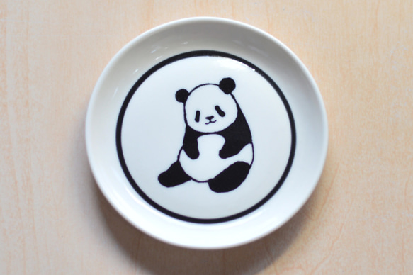 絵付けパンダ皿(お座り) 小皿 丸山陶房（桑原純) パンダの食器屋