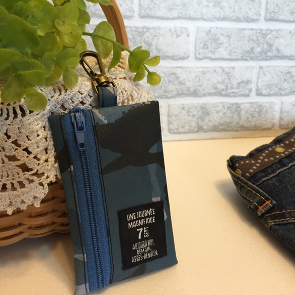 防水ブルー迷彩 リールキーケース  男前 コインケース ミニ財布 パスケース ランドセルリールキーケース 1枚目の画像