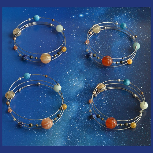 太陽系をまとう＊ガリレオ衛星入り惑星ブレスレット【Coil hard wire