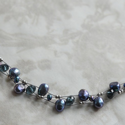 Necklace of the fresh water pearls and glass beads 第2張的照片
