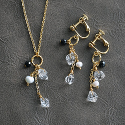 粗水晶和縞瑪瑙 &amp; 珍珠耳環 [穿孔] 第5張的照片