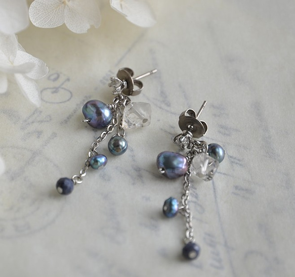 淡水珍珠和水晶及藍寶石耳環[允許耳環] 第4張的照片