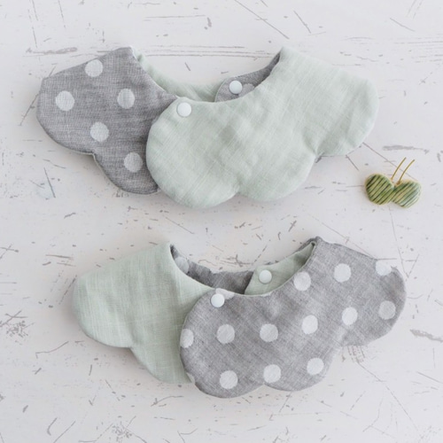 もくもくスタイグレー水玉柄ハンドメイドスタイ