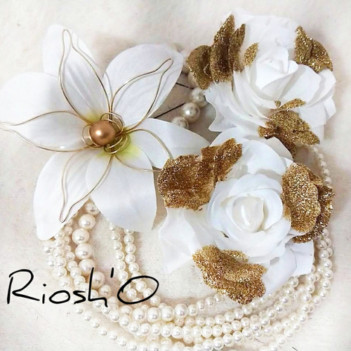 ハンドメイド　白×ゴールド✩.*˚上品華やかヘアアクセサリー no33 ハンドメイド✩.*˚白×ゴールド華やかなヘアアクセサリー
