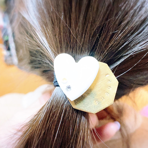 041】ヘアゴム・ポニーフック （フォルドフリルポニーフック(ヘア  