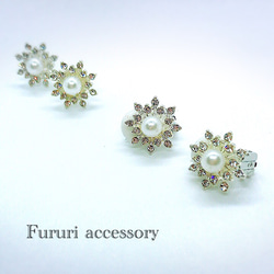 creema限定 crystal flower pierce/earrings  silver 母の日 1枚目の画像