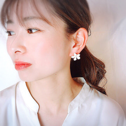 sold out antique  flower  pierce  小さめ  プレゼント 4枚目の画像