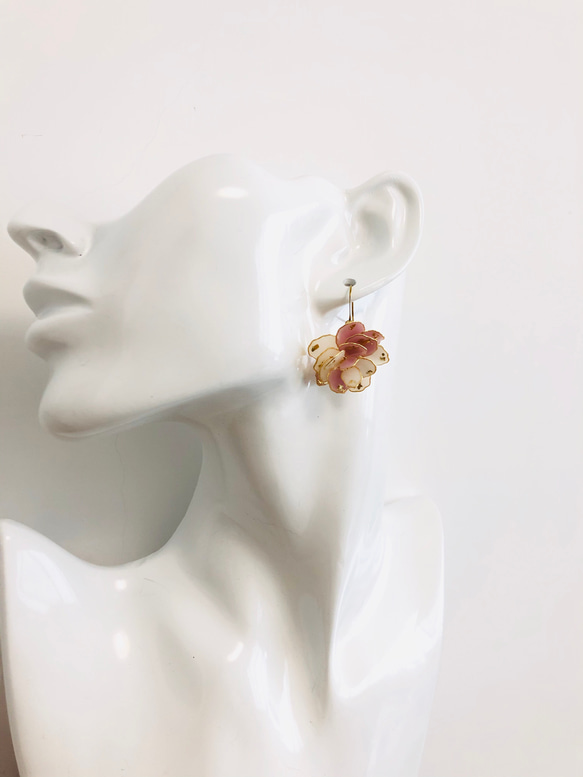 綻放(Bloom) [元素精靈］手工耳環/Earrings/Resin/耳環/水晶膠/925純銀 第4張的照片