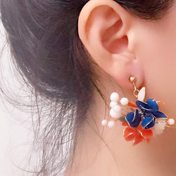 平台上 ［元素精靈］手工耳環/Earrings/Resin/樹脂耳環/水晶花/925純銀/情人節禮物 第6張的照片