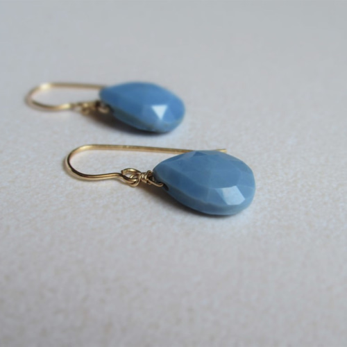 ブルーオパール ペアシェイプ***(14Kgf)フックピアス／イヤリング  