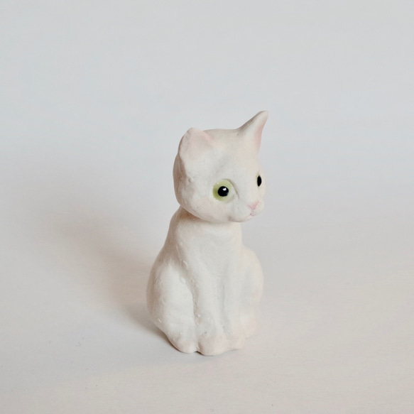 Figurine Cat　猫　ねこ　人形　白猫 5枚目の画像
