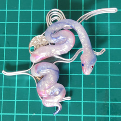 【ブローチ】輝石蛇の胸飾り ｰ花崗電気石ｰ 4枚目の画像