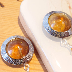 【イヤリング・ピアス】薫る鉱石の耳飾り ｰ橙茶ｰ 2枚目の画像