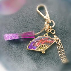 【バッグチャーム】舞扇の鞄守 ｰ 紫焔 ｰ 2枚目の画像