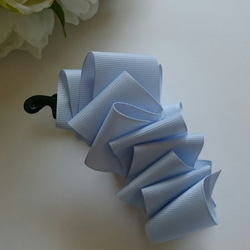 【ブルー】折り重なるグログラン バナナクリップ 3枚目の画像