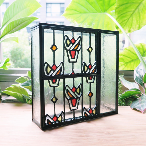 台灣復古窗花-火炬  手工玻璃盒/復古桌燈 第4張的照片