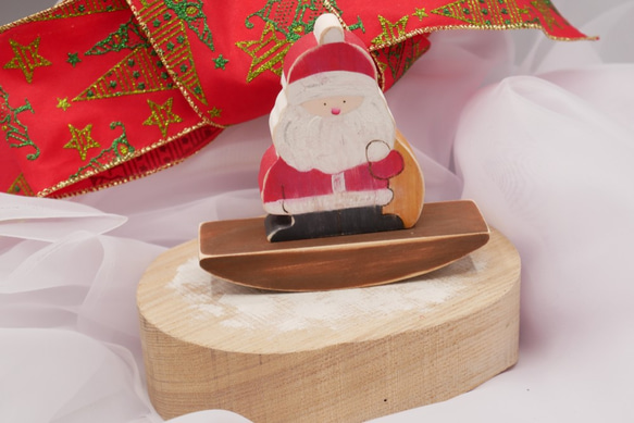 【早割クリスマス2025】【Xmasオーナメント】揺れるサンタ・クリスマスツリー・プレゼント　アンティーク風　 2枚目の画像