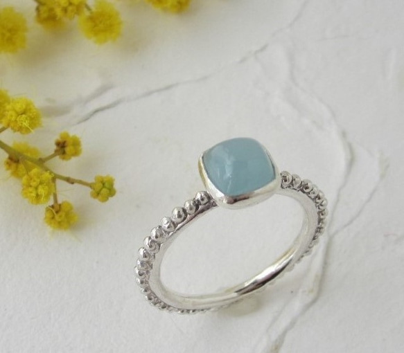 【免費送貨】乳白色海藍寶石（方形）·戒指（銀925） 第2張的照片