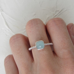 【免費送貨】乳白色海藍寶石（方形）·戒指（銀925） 第5張的照片