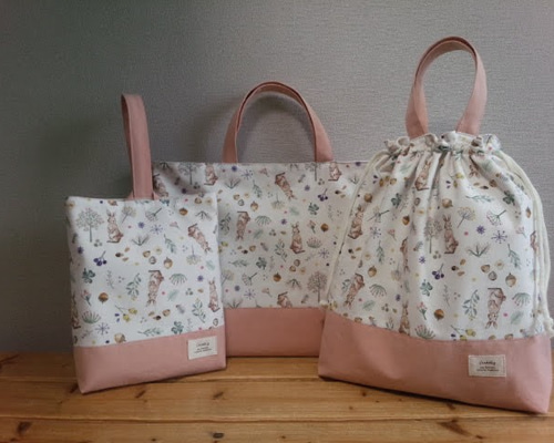 2000円】ハンドメイド ミルキーラビット レッスンバッグ