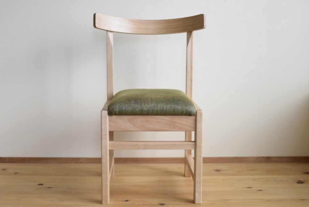 北海道産カバ桜のダイニングチェアー　ファブリック（T7390） 27,548円