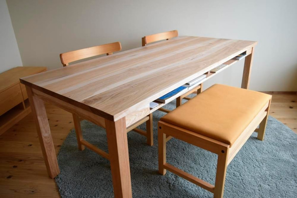 カバ桜　棚付きダイニングテーブル　W140 1枚目の画像