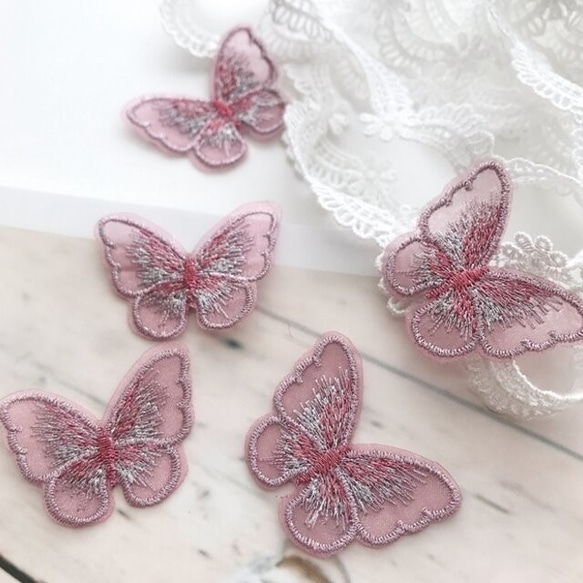 4枚【eb2-4-S】 刺繍 　蝶々パーツ　オーガンジー レース　 ピンク 1枚目の画像
