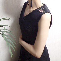 ✳︎１点物 ✳︎ アンティーク  着物リメイク  正絹　桜刺繍 フォーマルワンピース ✳︎ サイズ 9号 4枚目の画像