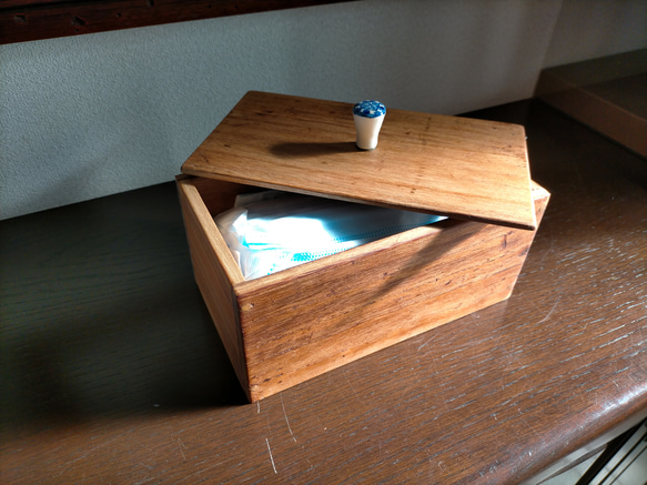 マスクケース 収納ボックス 物入れ 木製 桐 アンティーク調 陶器製ノブ オシャレ 手作り 3枚目の画像