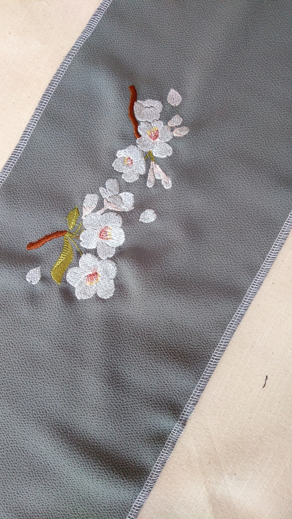 桜の刺繍半衿 6枚目の画像