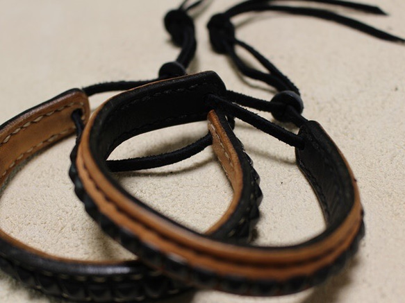 Studs Leather Bracelet 3枚目の画像