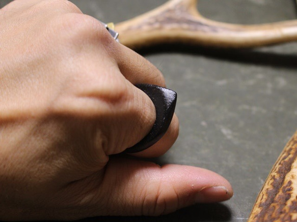 Winter Sale 20%off Leather Fang Ring Black （bsr08）定価6050円 2枚目の画像