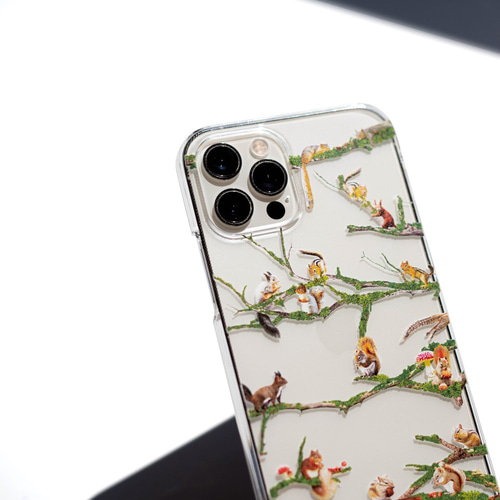 苔むす森のリスさん スマホケース iPhoneケース iPhone17〜 クリア