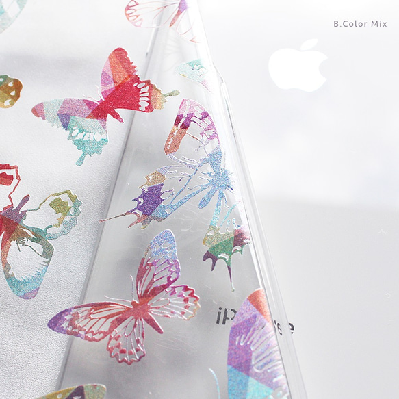 ホログラム☆ 蝶々が飛び交うトキメキ iPhone15 スマホケース 3枚目の画像
